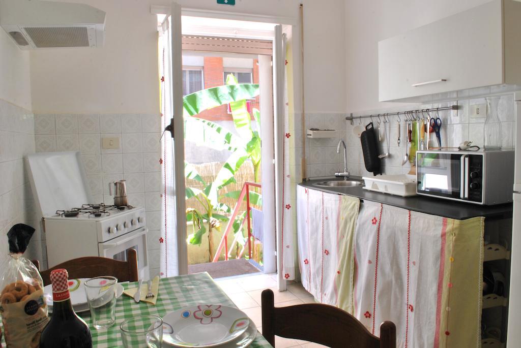 A Casa Di Pe' Casa Vacanze Рим Стая снимка